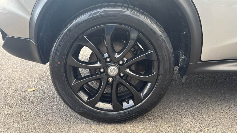 Nissan Juke 1.2 DiG-T Tekna 5dr Petrol Hatchback